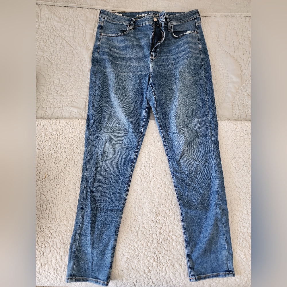 American Eagle Outfitters Classic Blue Jeans
